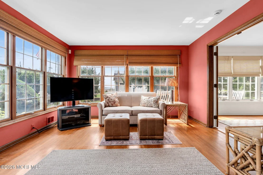 Photo of 5 Howell Avenue