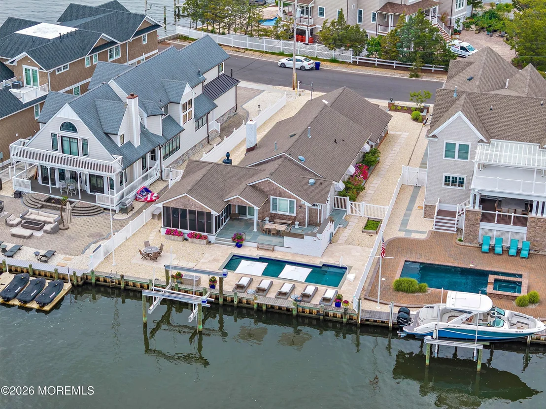 Photo of 120 Dickman Drive