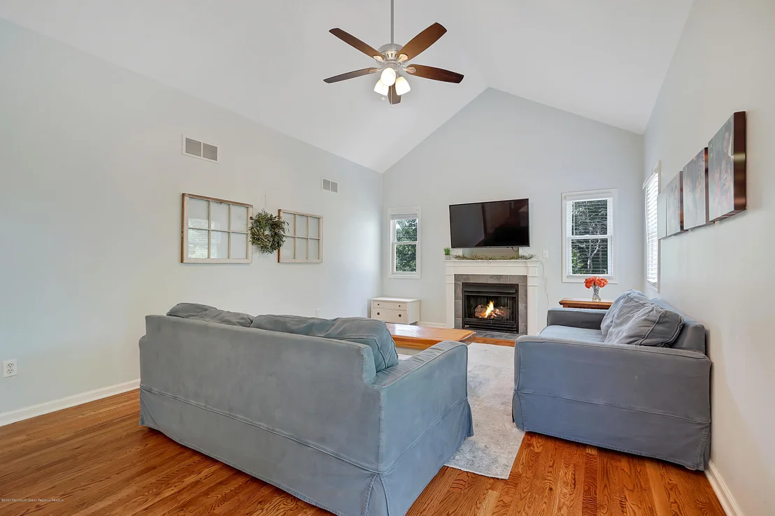 Photo of 249 Central Boulevard