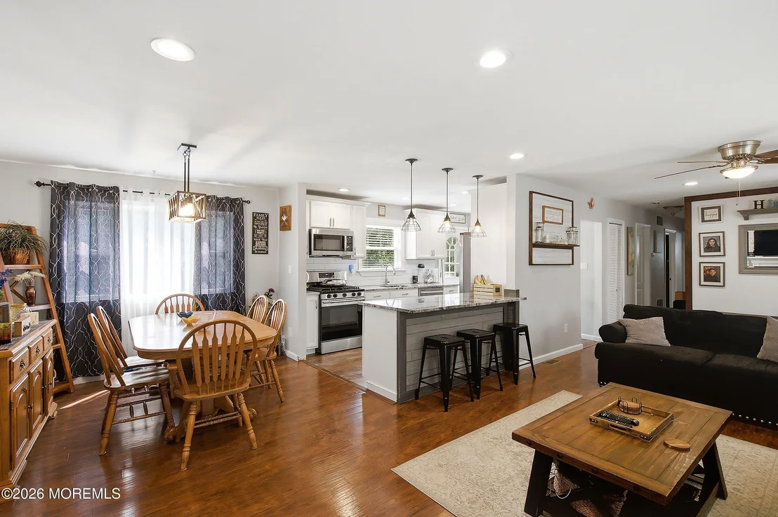 Photo of 25 Laurelton Avenue