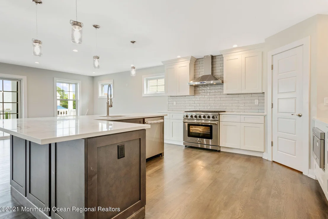 Photo of 114 Shore Drive
