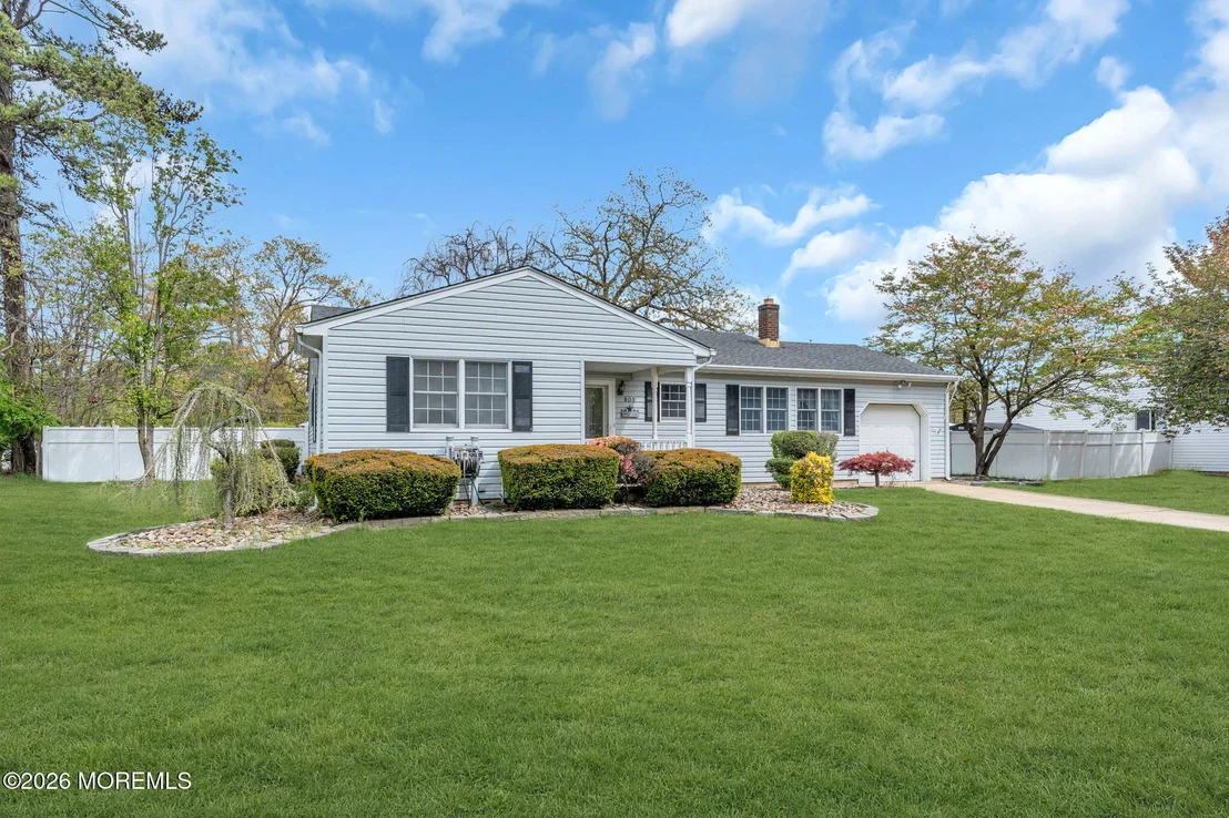 Photo of 801 Broadway Boulevard