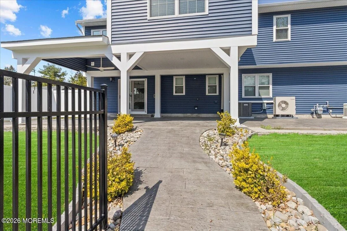 Photo of 443 Bennetts Mills Road