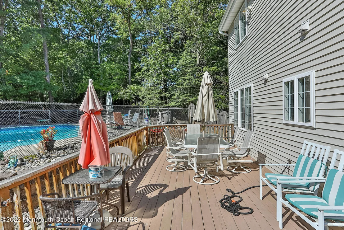 Photo of 933 Birch Drive