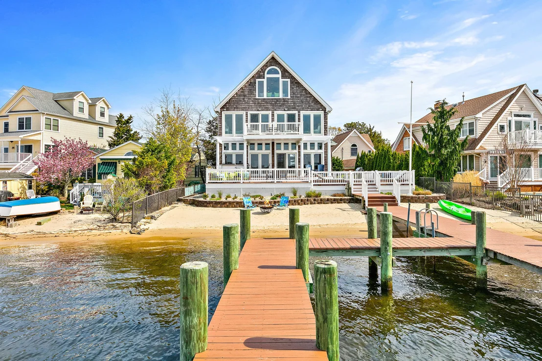 Photo of 770 North Drive