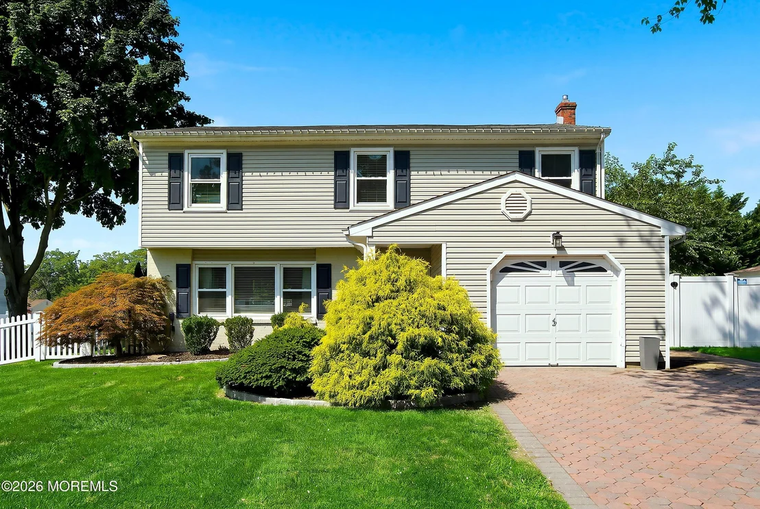 Photo of 159 Pine Needle Street