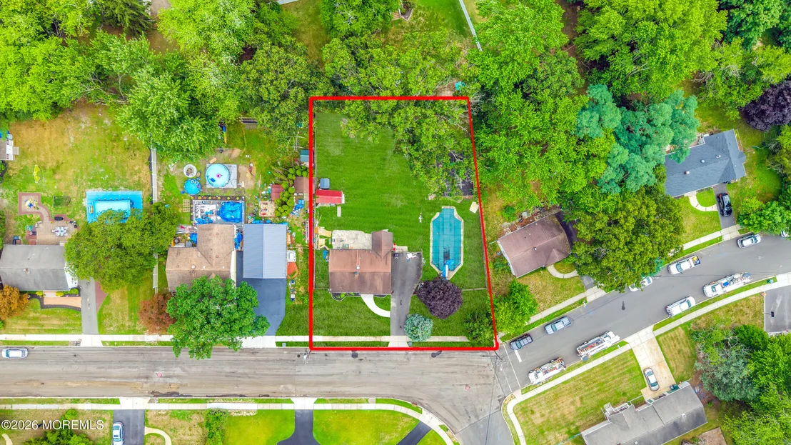 Photo of 11 Lawrence Avenue