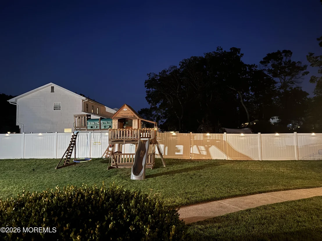 Photo of 1 Meadowbrook Drive