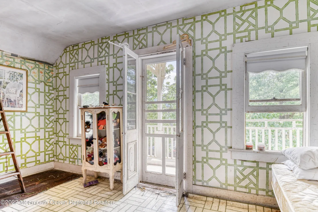 Photo of 51 Webb Avenue