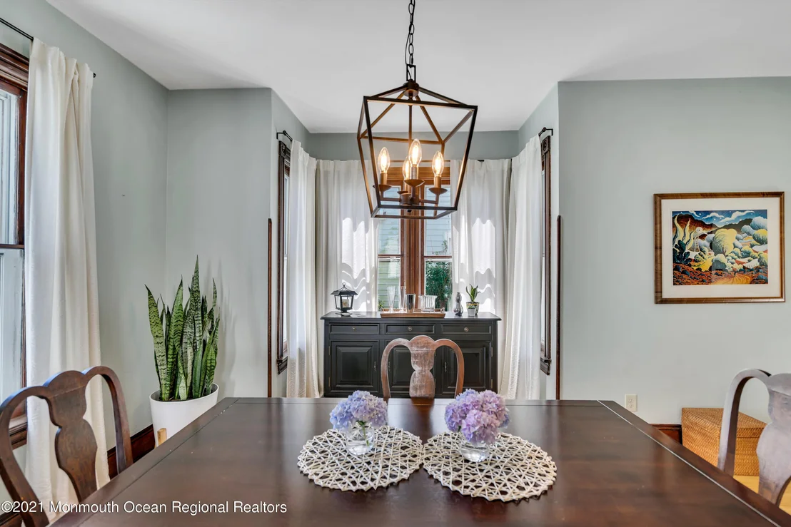 Photo of 32 Marcellus Avenue
