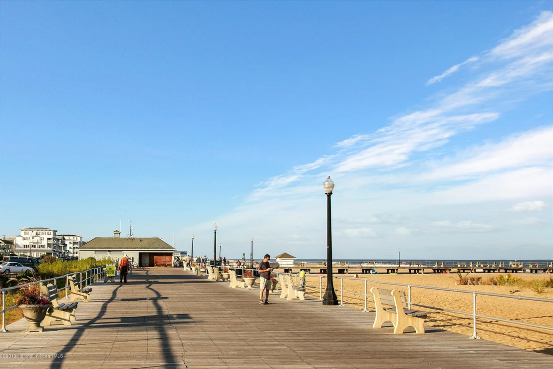 Photo of Unit 3F at 30 Ocean Pathway