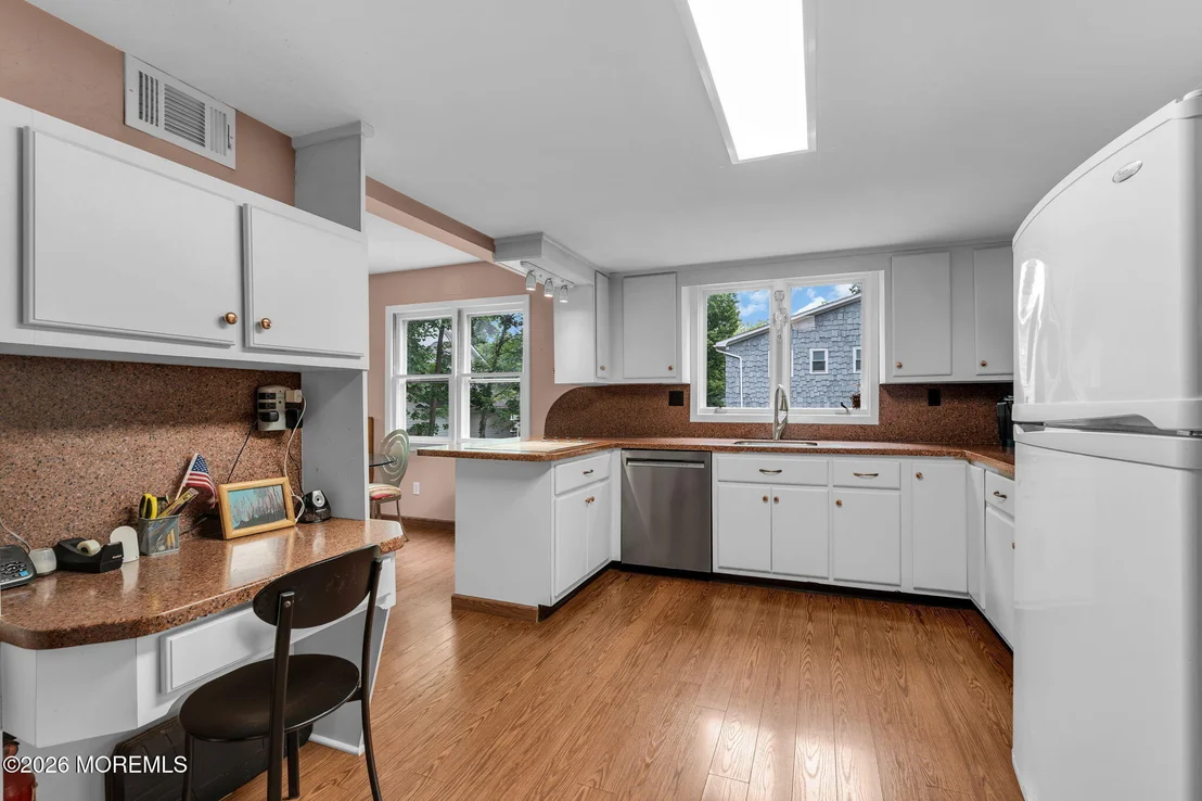 Photo of 343 River Road