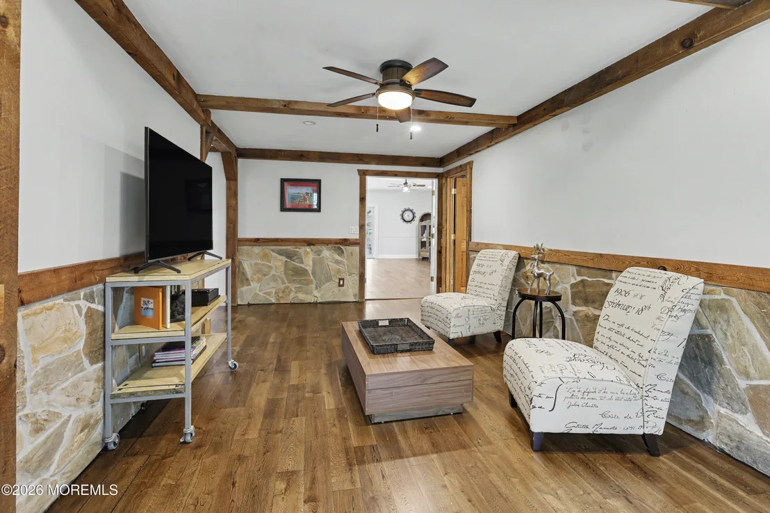 Photo of 700 Wright Debow Road