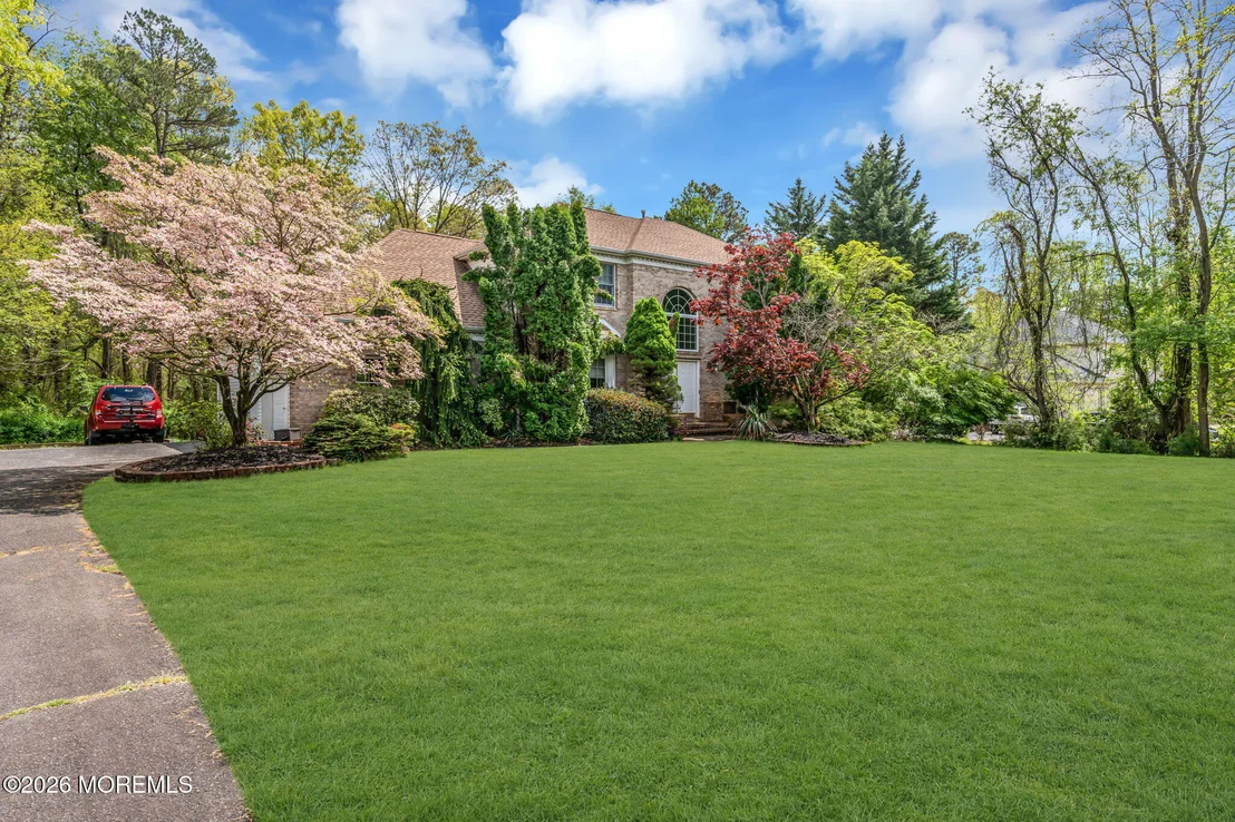 Photo of 4 Quaker Hill Road