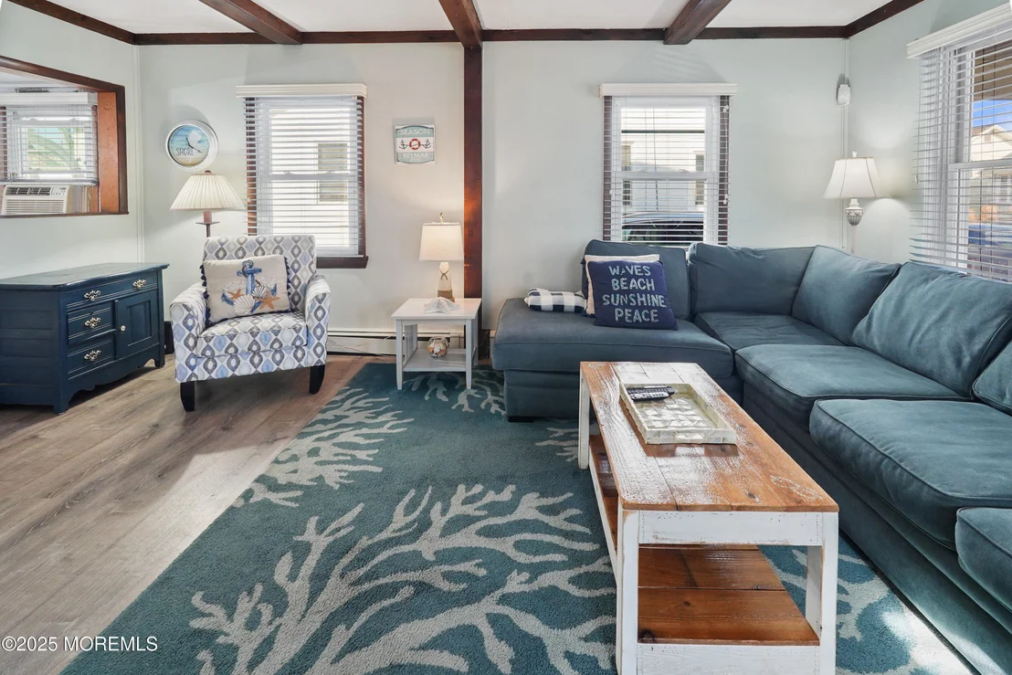 Photo of 1809 Pine Terrace