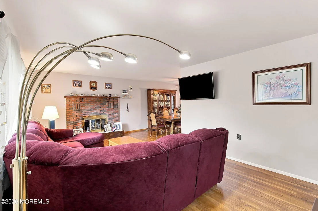 Photo of 953 Kearny Avenue