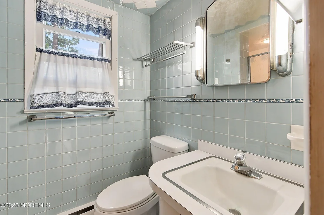 Photo of 706 Hillside Avenue
