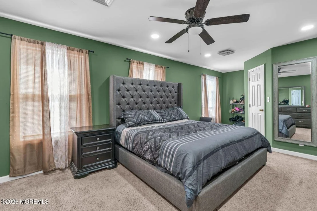 Photo of 146 Pardee Boulevard