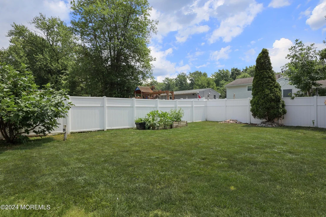 Photo of 37 Lafayette Drive