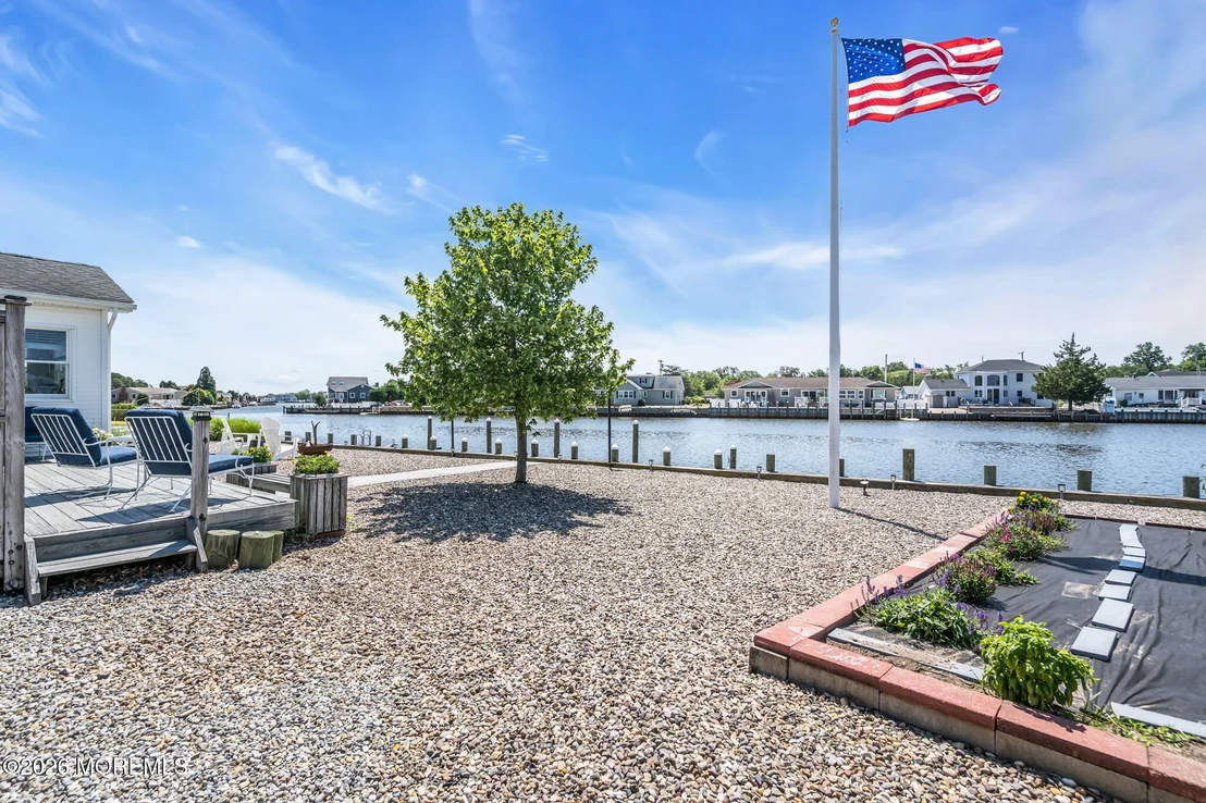 Photo of 39 Parkers Point Boulevard