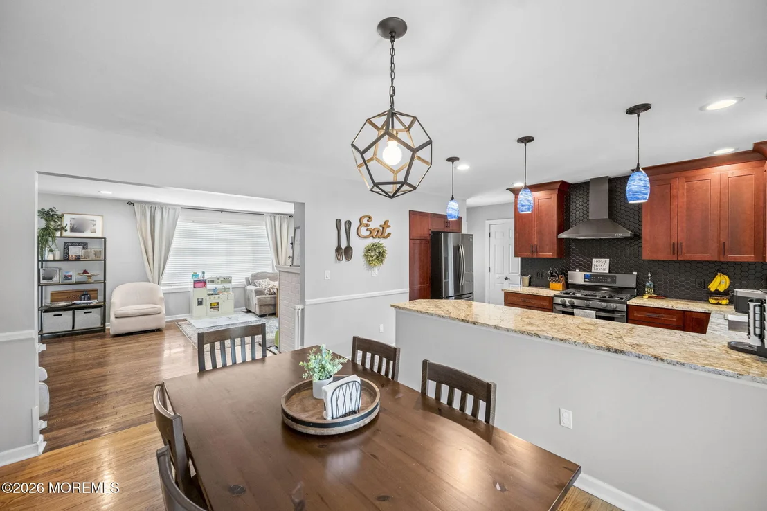 Photo of 213 Lloyd Road