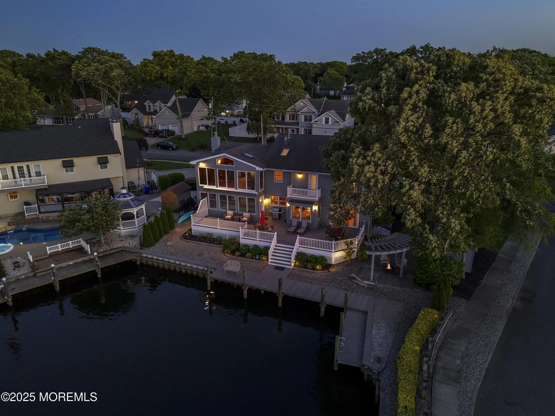 Photo of 560 Midwood Drive