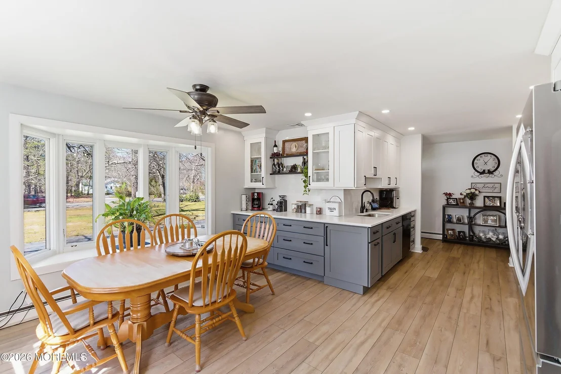 Photo of 745 Oak Glen Road