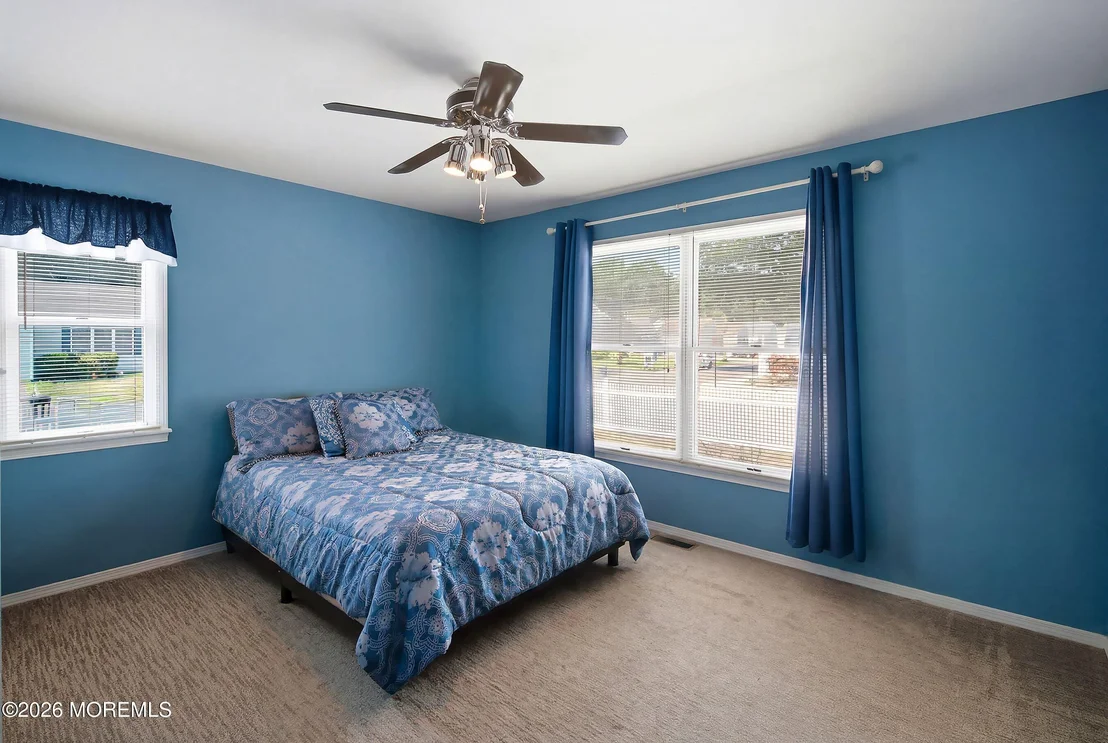 Photo of 101 Foxwood Lane