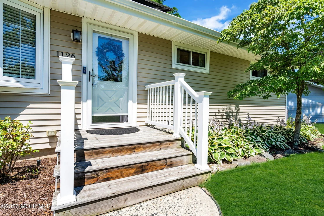 Photo of 1126 Overlook Drive
