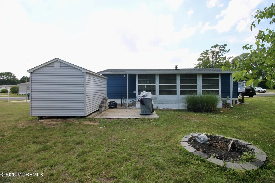 Photo of 562 Sara Drive