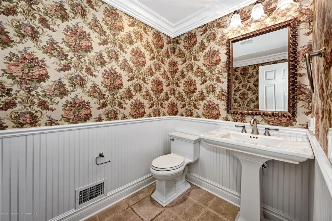 Photo of 7 Beverly Drive
