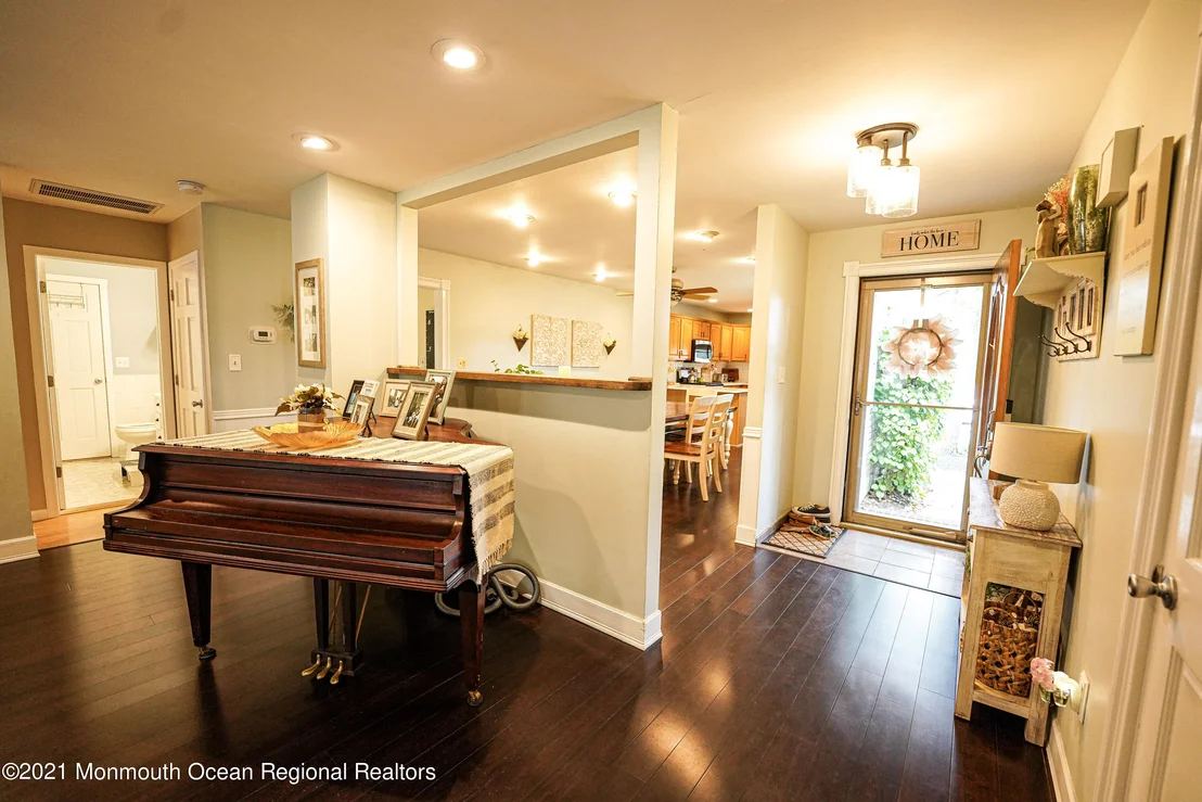 Photo of 408 Crestview Terrace