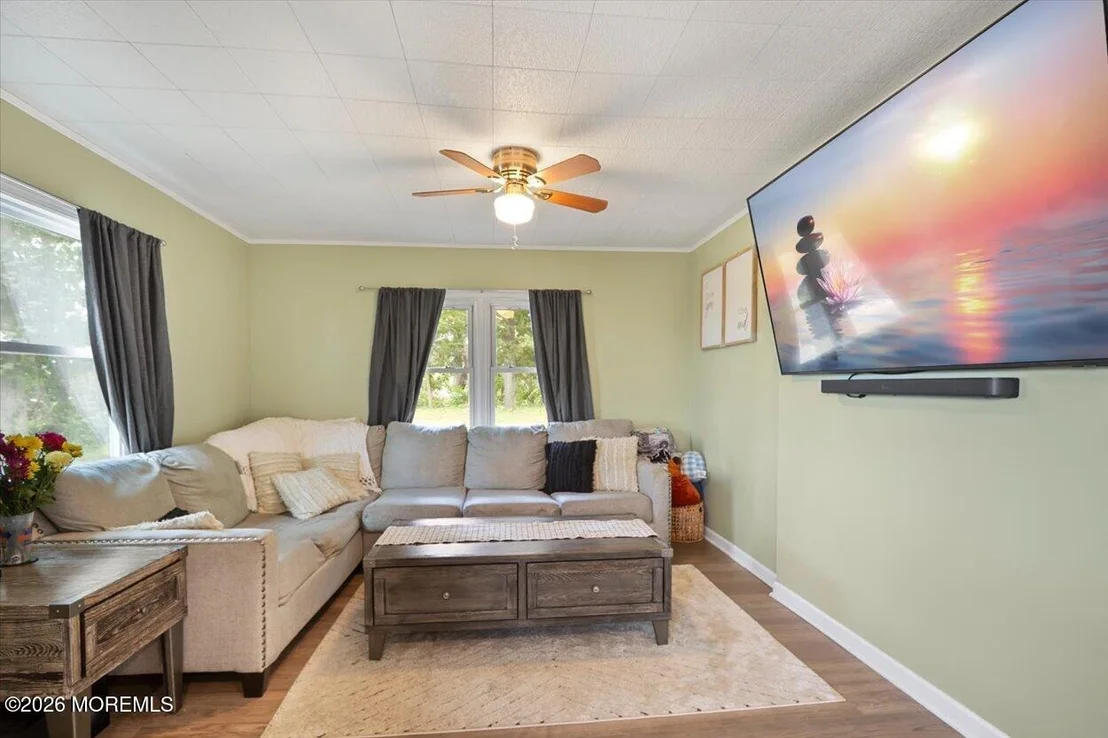 Photo of 471 Beverly Drive