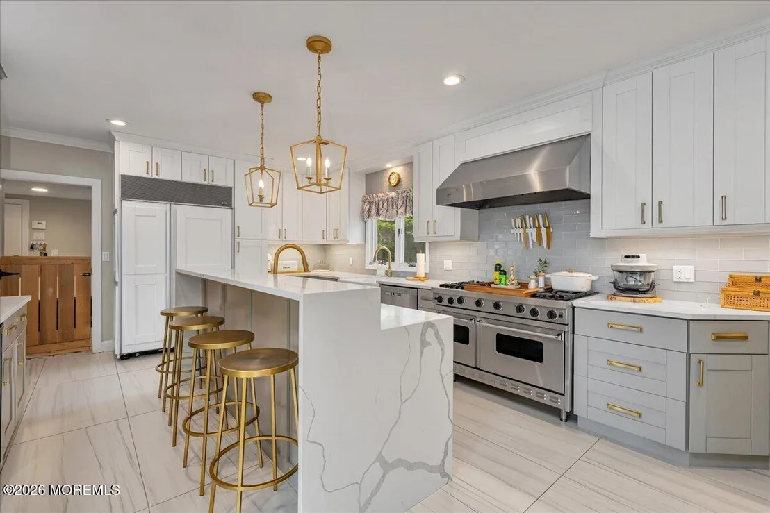 Photo of 48 Lakeside Avenue