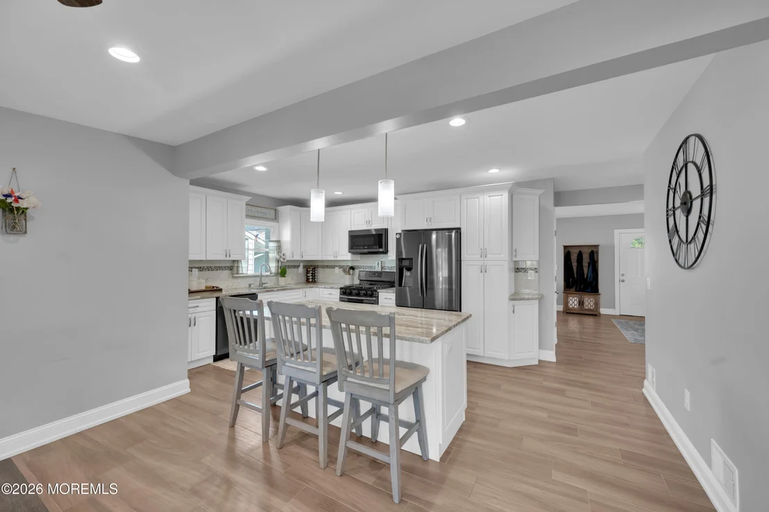Photo of 741 Manor Drive
