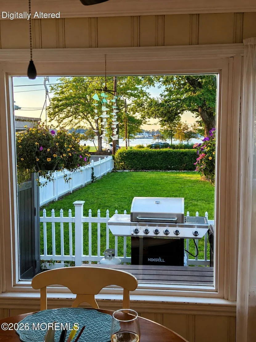 Photo of 1601 River Road