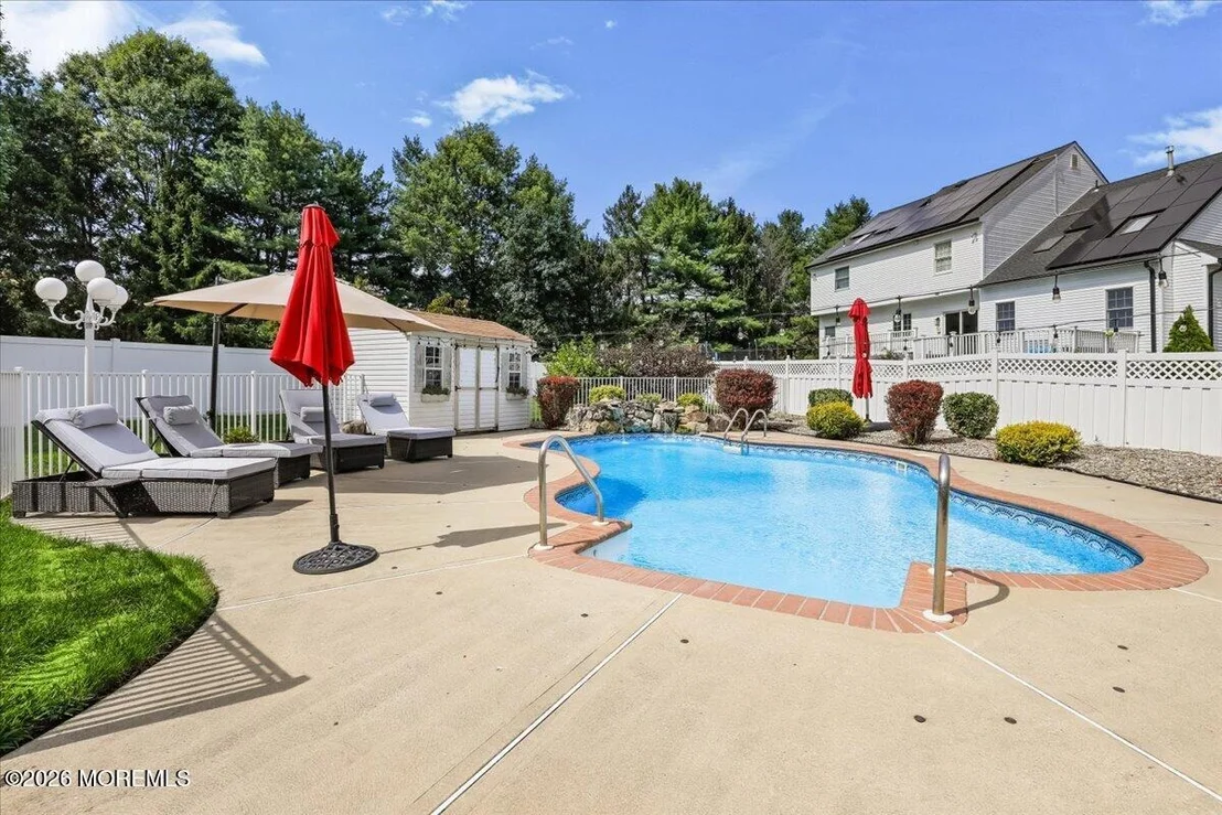 Photo of 25 Paceview Drive