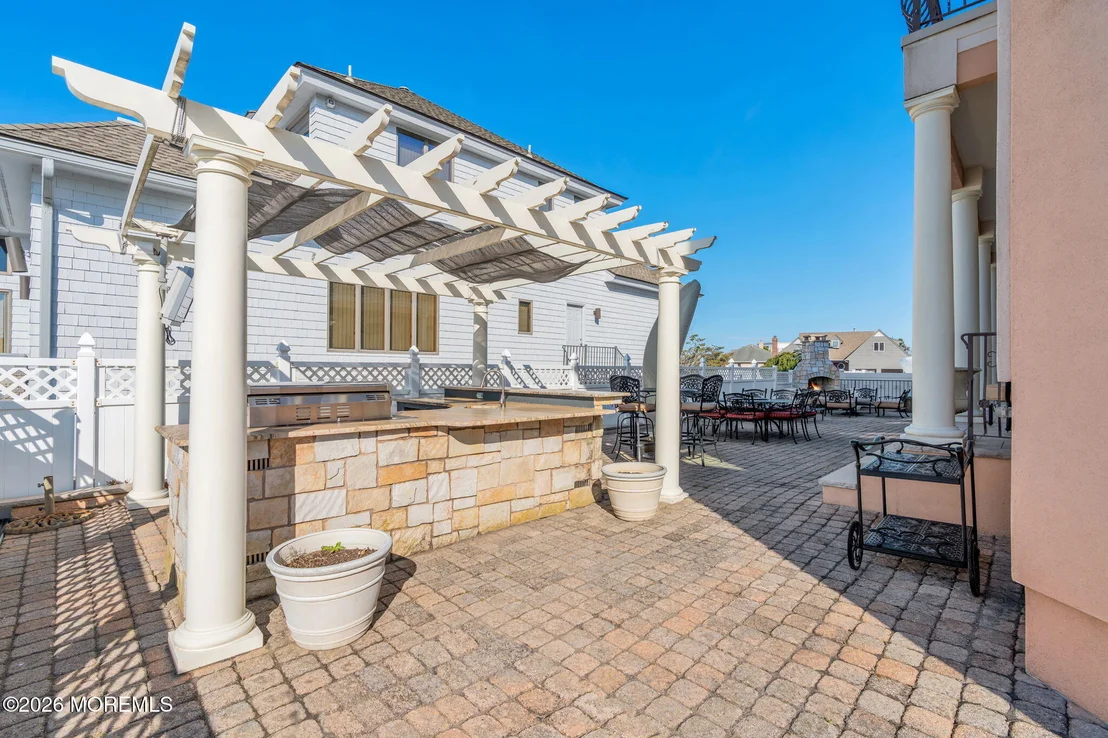 Photo of 342 Aldo Drive
