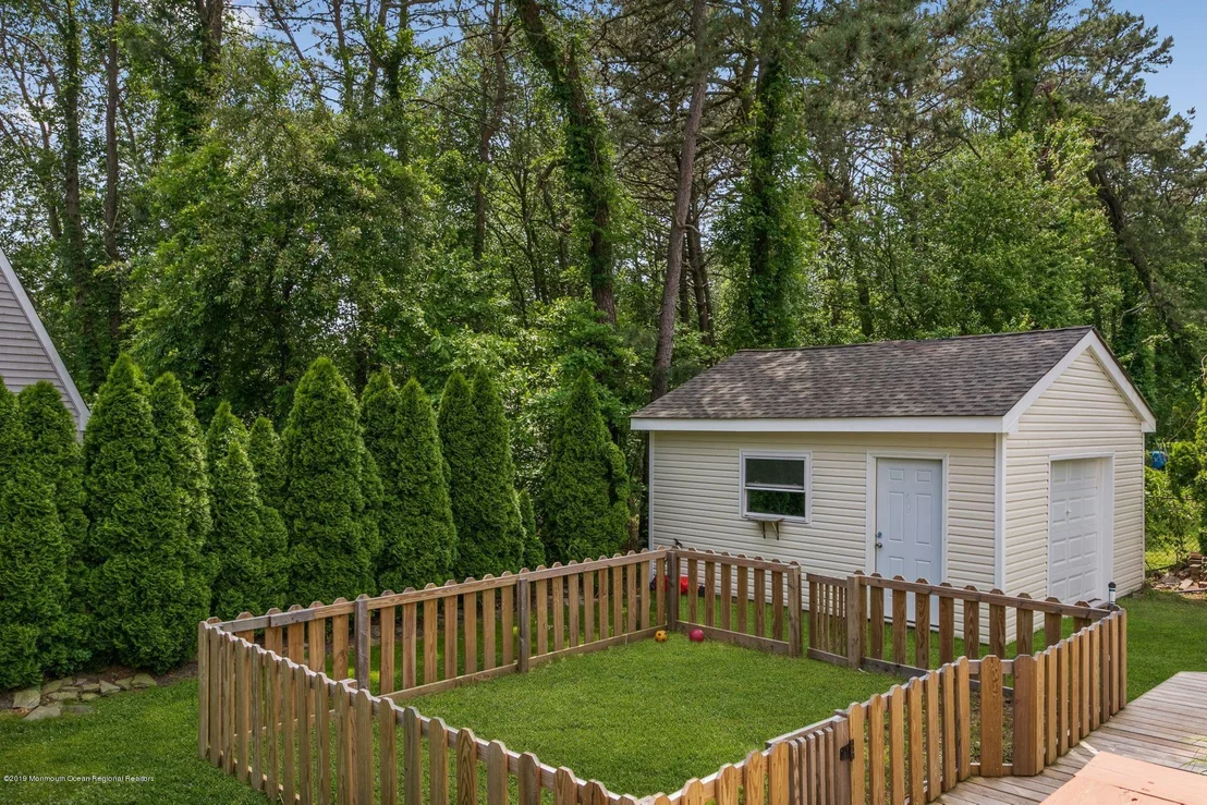 Photo of 326 Huxley Drive