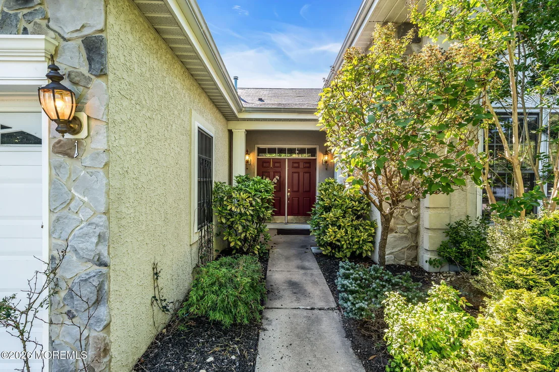 Photo of 1 Turnberry Place