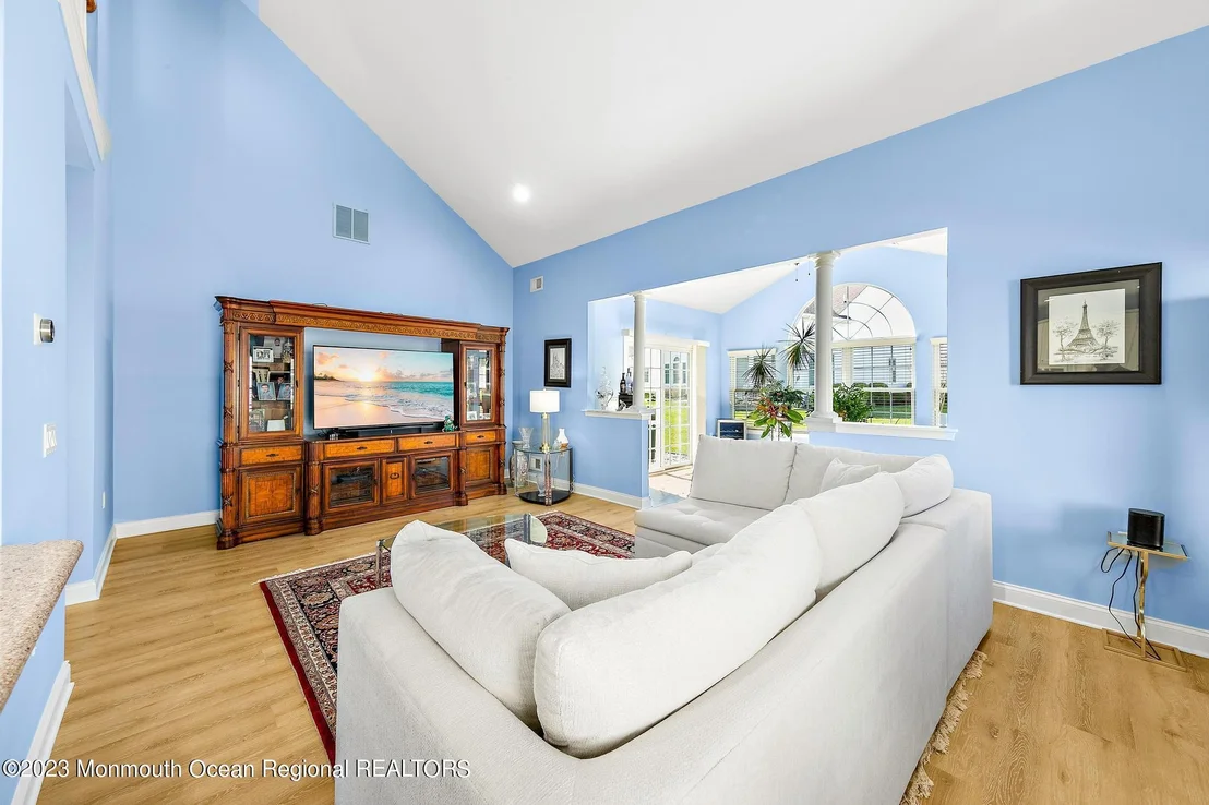 Photo of 40 Eagleswood Drive