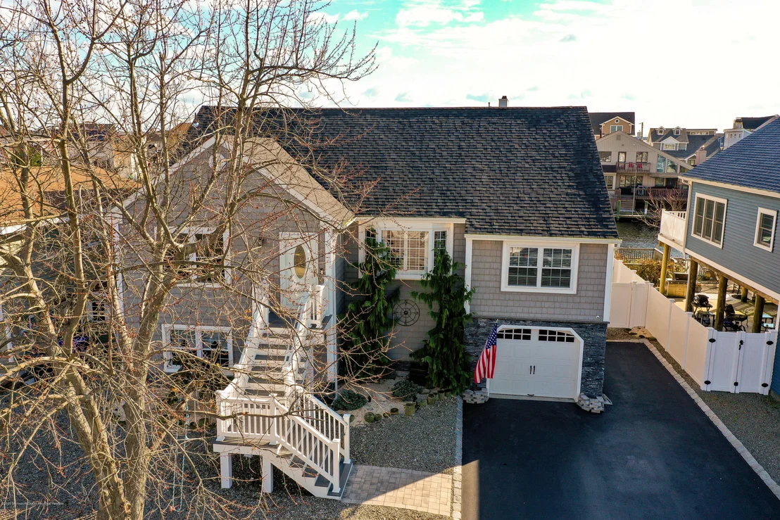 Photo of 41 Seville Drive