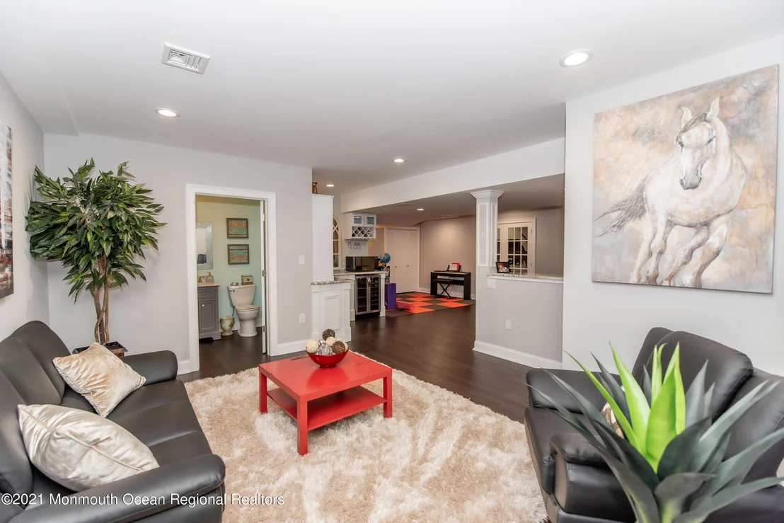 Photo of 607 Windcrest Court