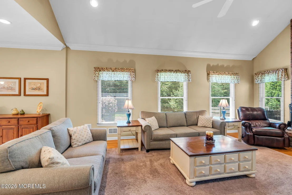 Photo of 28 Arbor Way