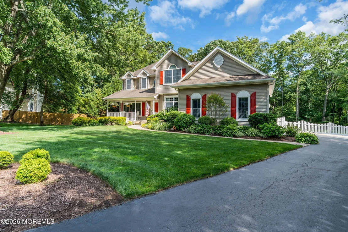 Photo of 2093 Overbrook Drive