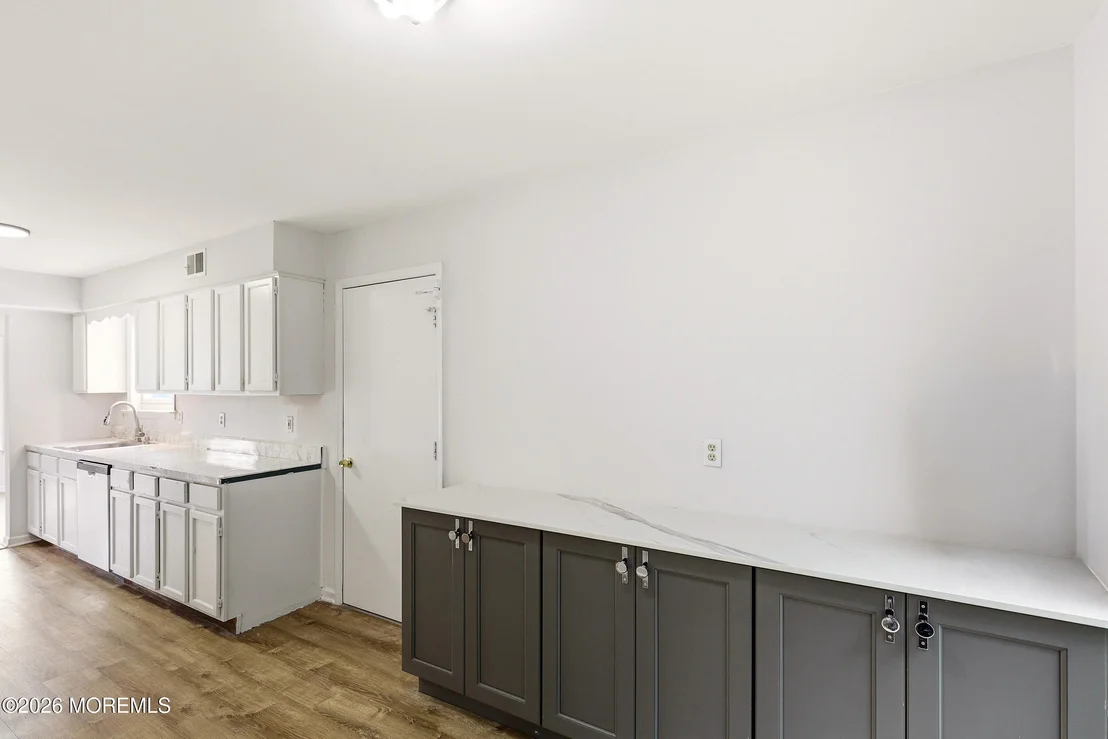 Photo of 297 Bartley Road
