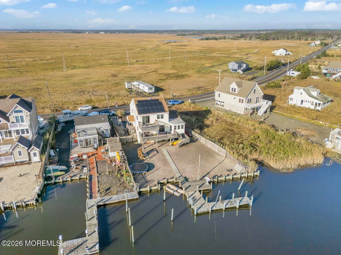 Photo of 322 Dock Road