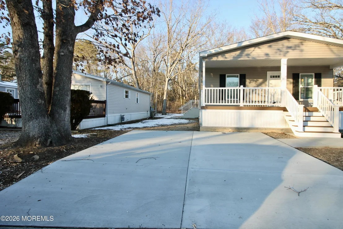 Photo of 503 Roberts Road