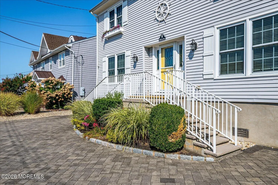 Photo of 308 Cove Drive