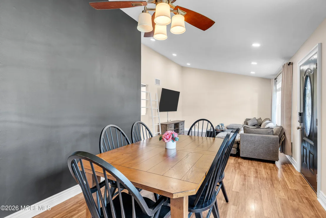Photo of 528 Corwill Terrace